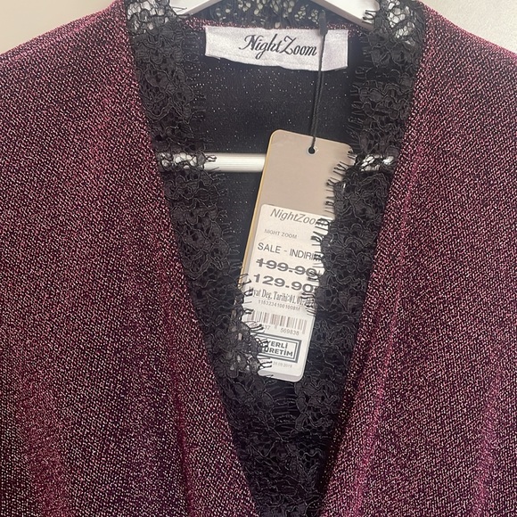 NWT Faux Wrap Neckline Long Sleeve Top - Picture 2 of 8